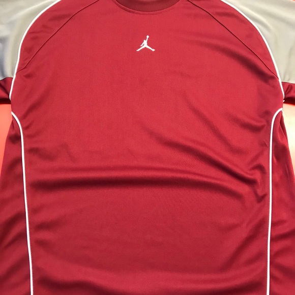 Jordan shoot around shirt - Picture 3 of 3